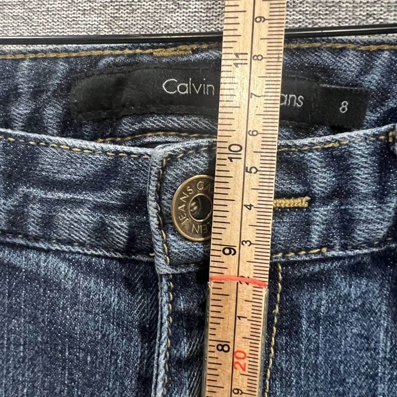 Calvin Klein Jeans Women 8 (30x20 Actual) Blue Medium Wash Cropped Relaxed - Picture 6 of 11